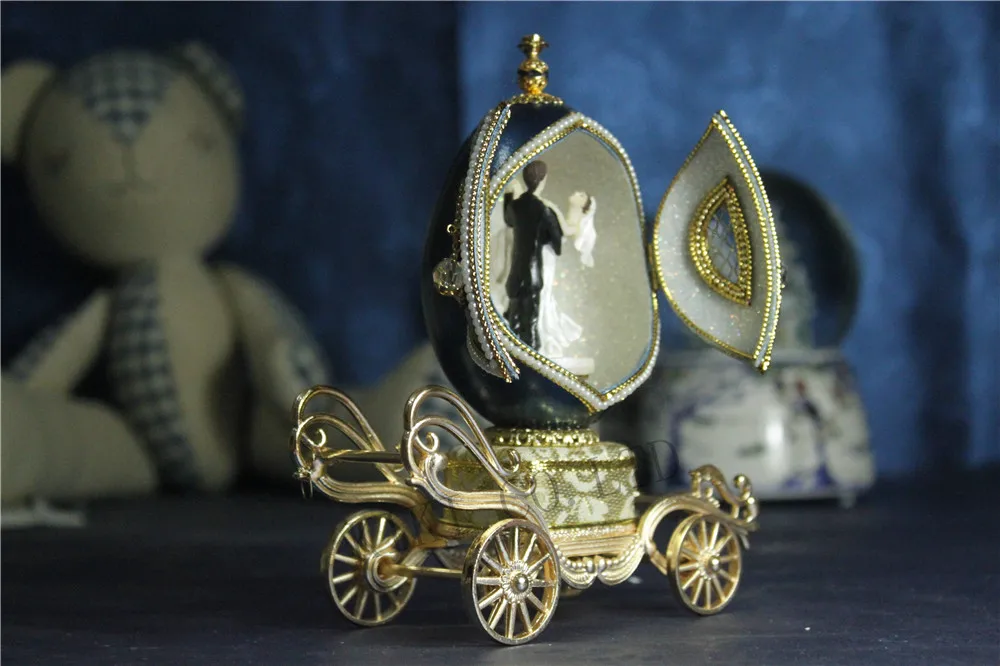 Музыкальная шкатулка в виде балерины с открытой дверью|carriage music box|music boxballerina box |
