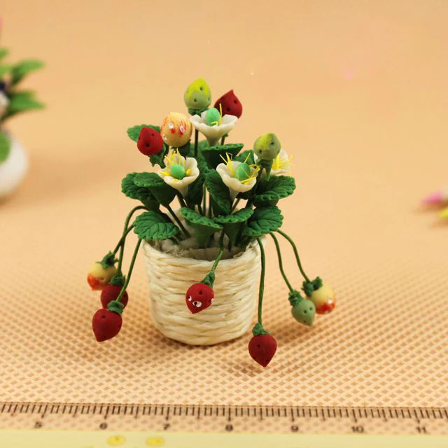 

A01-X412 children baby gift Toy 1:12 Dollhouse mini Furniture Miniature baby flower Strawberry tree 1pcs