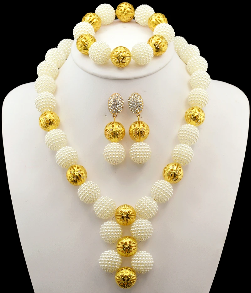 Модный комплект ювелирных изделий из белых шариков в африканском стиле для