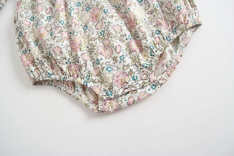 Весна для маленьких девочек s комбинезоны с круглым вырезом и оборками одежда