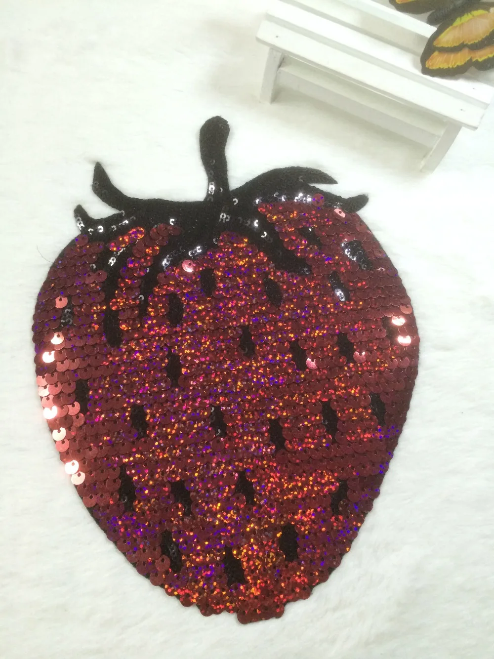 1 шт. большая Клубничная нашивка с блестками для одежды вышитая кружевная ткань