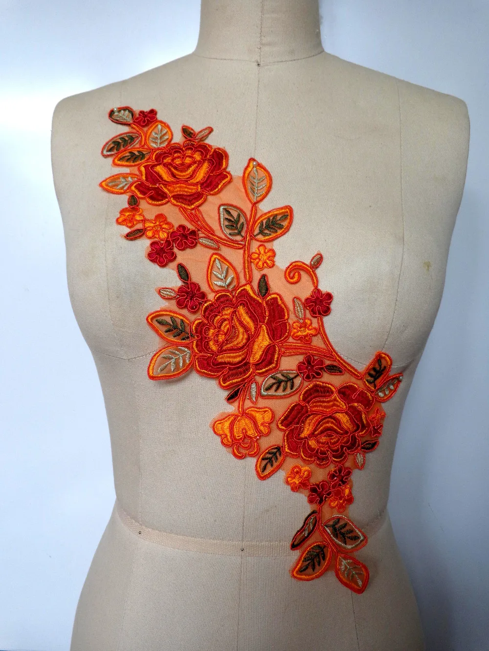 Пришивная разноцветная кружевная аппликация оранжевая/зеленая водорастворимая