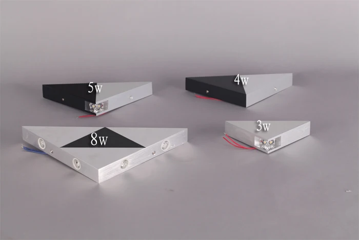 Треугольная светодиодная настенная лампа алюминиевая Просвечивающая высокой