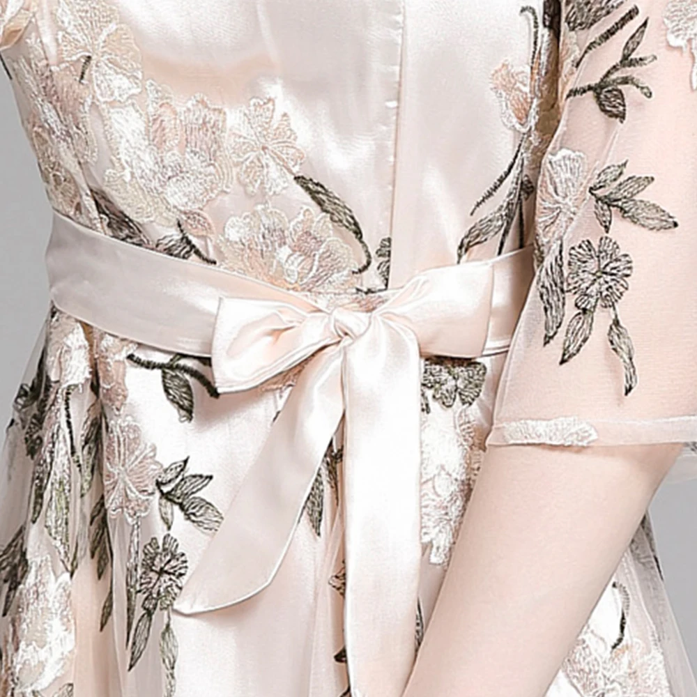 Платье женское Сетчатое с круглым вырезом и вышивкой ТРАПЕЦИЕВИДНОЕ | Женская