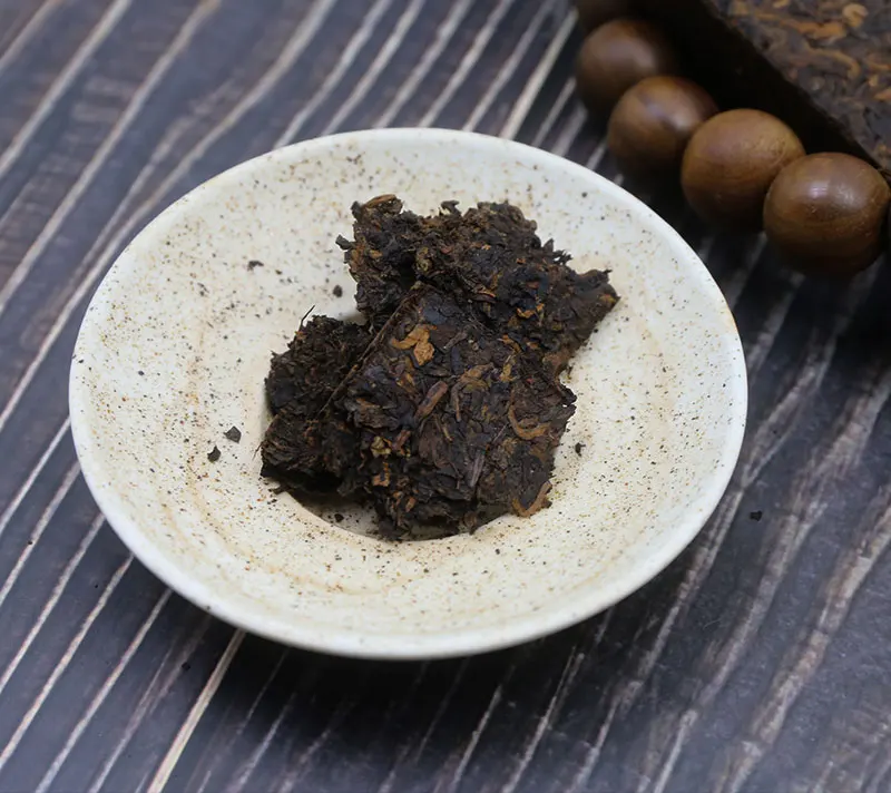 Буланг Маунтин 2006 Pu-erh старое дерево дворец спелый Pu-erh возраст Pu-erh кирпич 250 г
