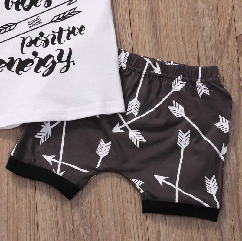 Infantil/футболка со стрелами для маленьких мальчиков топы шорты штаны комплект