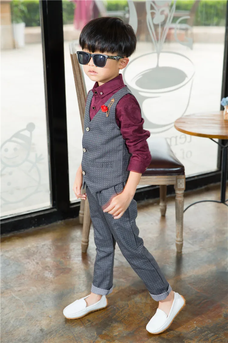 Модный костюм для мальчиков на свадьбу выпускной вечер размеры 24 мес.-10 лет