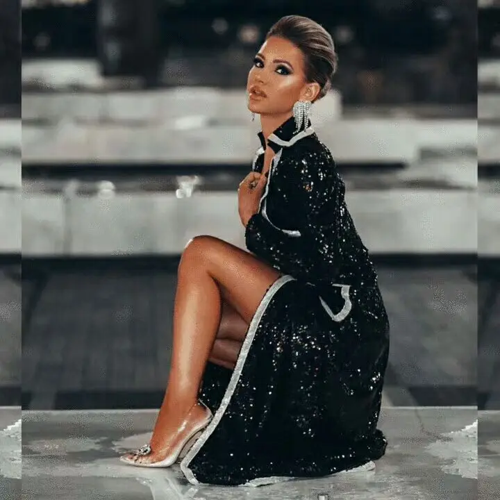 Новинка 2019 модные черные пальто женские вязаные куртки расшитая блестками