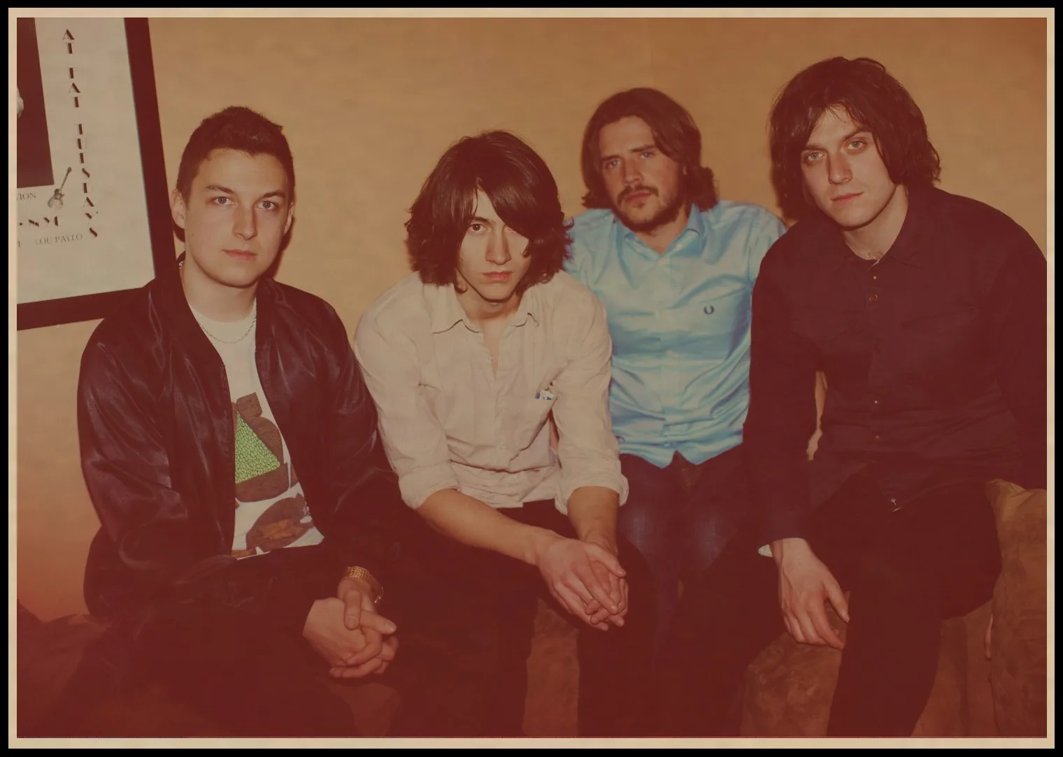 Rock band Arctic Monkeys Kraft Paper Posters Wall Home Bar Posters Home Decor Gift 03 - Цвет: 1