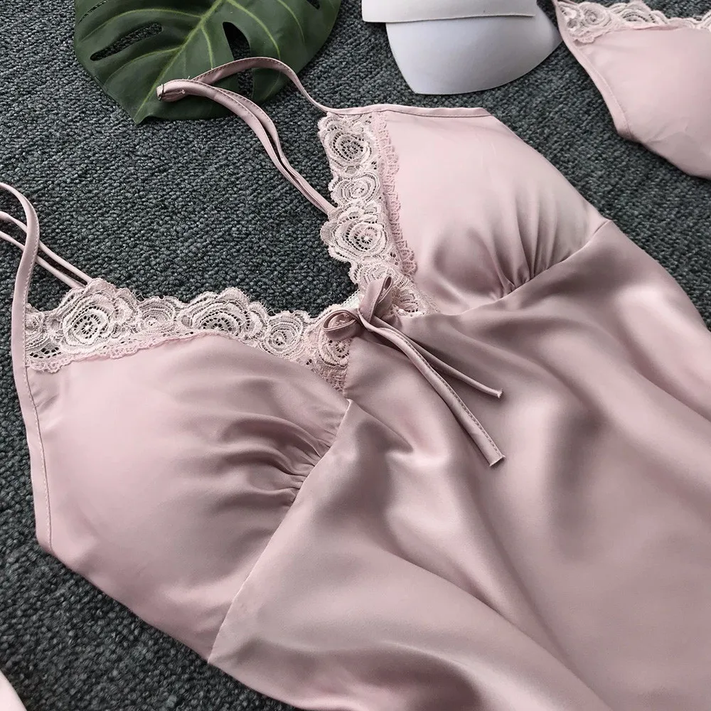 

Women's Sleep & Lounge