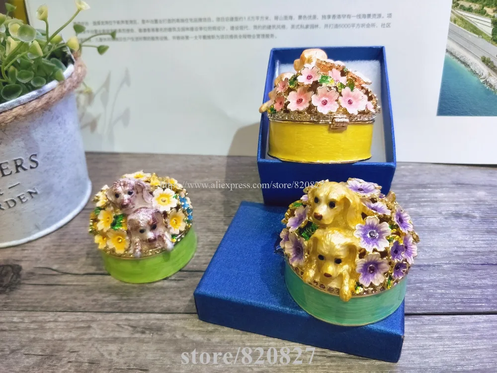 Decorative Dogs and Flowers on Lid Metal Round Trinket Keepsake Newest Puppy Figurine Wedding Favor Table Decoration