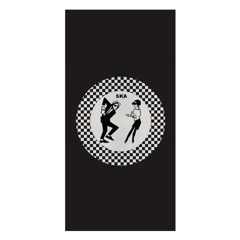 Черное дизайнерское чайное полотенце Ska из микрофибры для танцующих людей