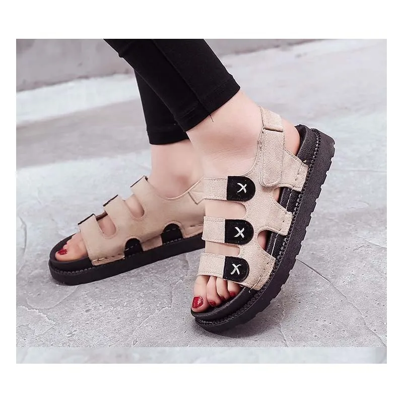 Женские босоножки коллекция 2019 года Летние прозрачная обувь модная на танкетке