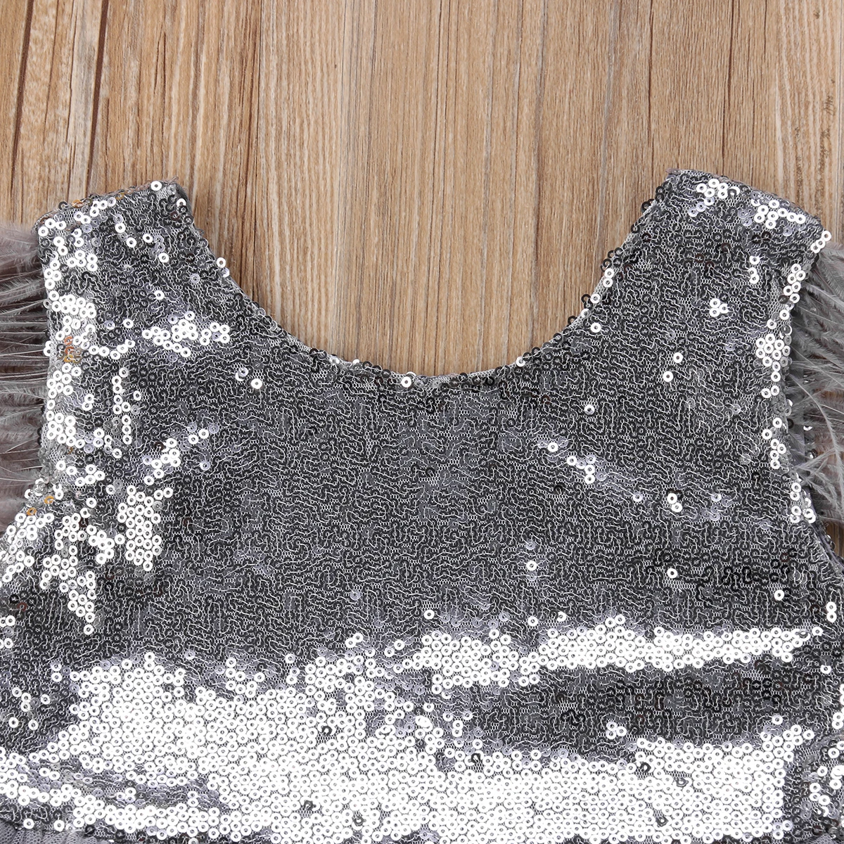 Летнее платье для девочек с открытой спиной и блестками детское принцессы