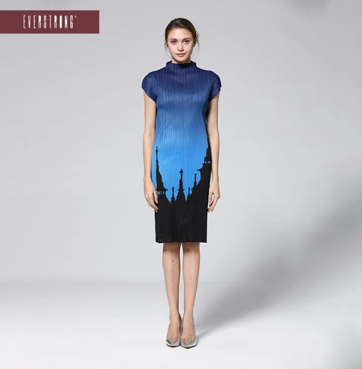 Лидер продаж, модное прямое платье миаке с коротким рукавом и круглым вырезом