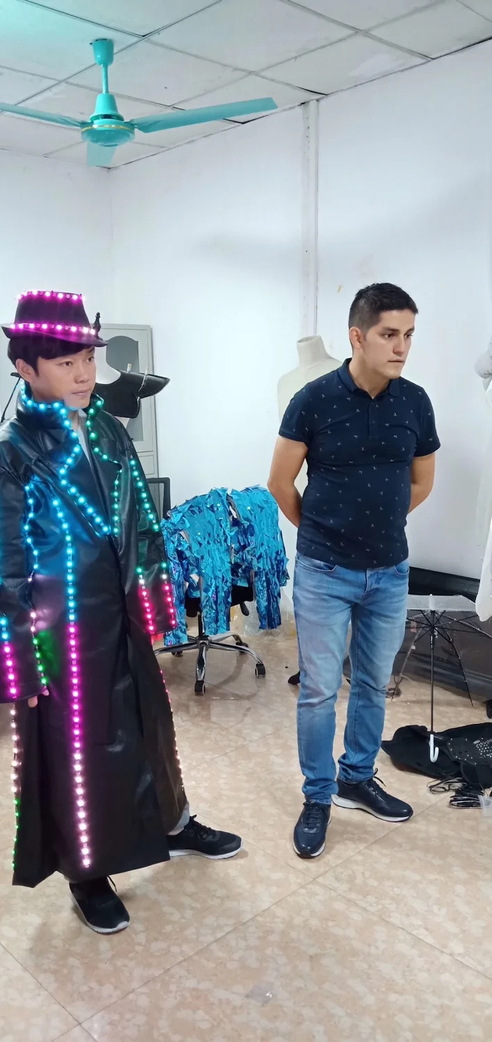 

RGB Windbreaker Led Luminous Dance Suit Led Light Up Stage Performance Party Event Clothes Led Ballroom Costume