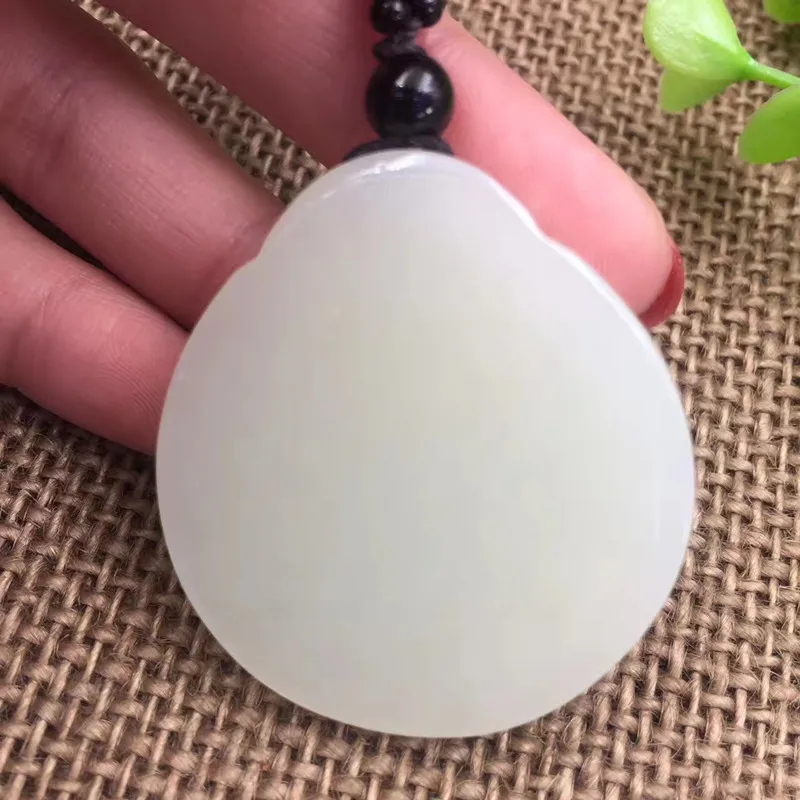 Натуральный Синьцзян Хэтянь нефрит белая рука Гуаньинь подвеска 38*42 мм