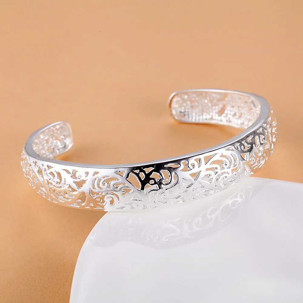 Браслет женский посеребренный с большим цветком из сплава | Украшения и