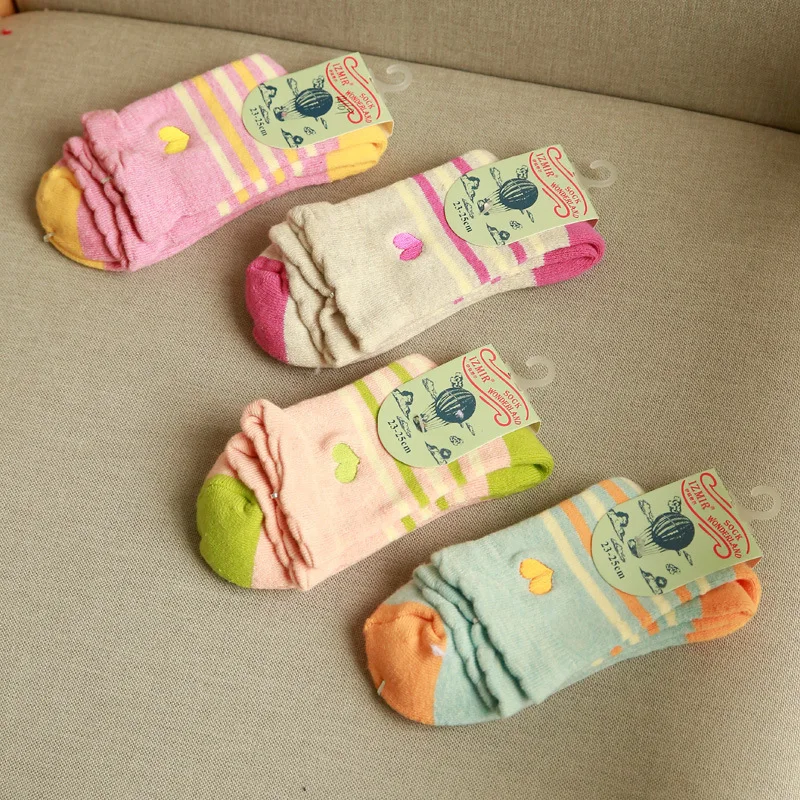 10 Пар/лот Измир Новых мужчин носки полосы любовь вышивка сон зимние оптом |