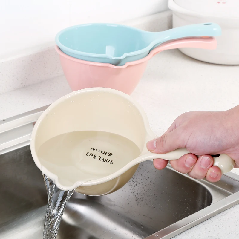 Водопроводные утолщенные пластиковые ложки с длинной ручкой для купания мытья