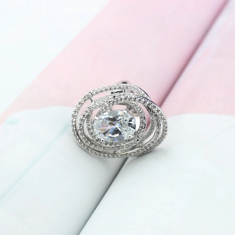 Новейший класс прозрачный кристалл Элегантные женские обручальные кольца