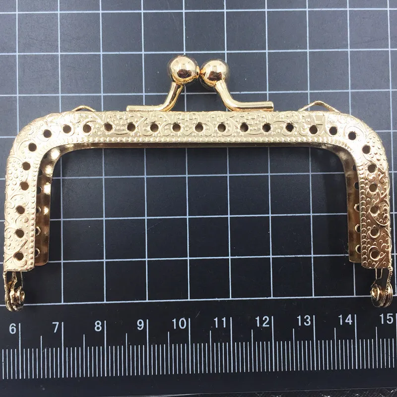 Kiss Lock сумка с пряжкой аксессуары Золотая в нескольких тонах ручка металлический