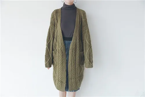 Winter Wear Korean Version Lantern Sleeve Thickened Medium Long Knitted Twisted Women Warm Out Sweater |
