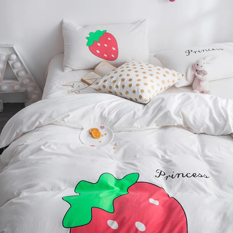 Fashion Summer Strawberry Bedding Set Light Luxury Elegant Duvet Cover Active Printing Bed Linen queen king white bedclothes | Дом и сад