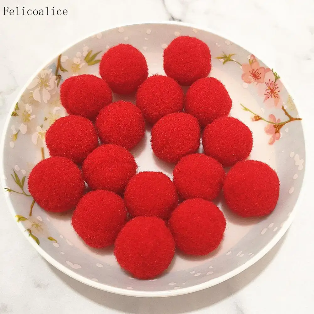 Рисунок 5 - мягкие круглые пушистые Помпоны