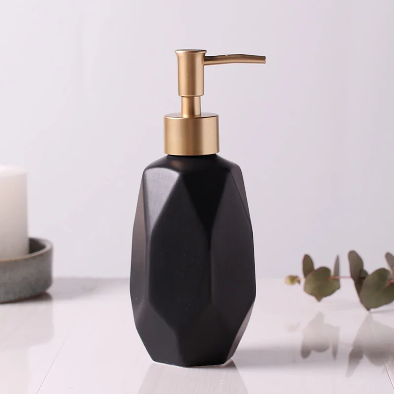 Ceramics Bathroom Supplies Toothbrush Cup Toothbrush Holder Lotion Bottle Soap Dish 2-piece Set Creative Bathroom Supplies - Цвет: B--Lotion bottle