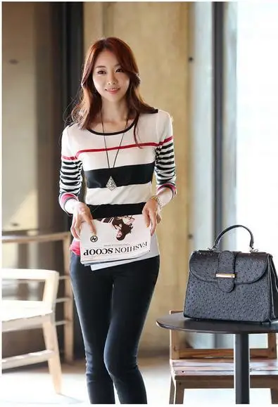 pullover Sweater Free shipping fashion sweater stitching Slim round neck long-sleeved striped shirt 8826 | Женская одежда
