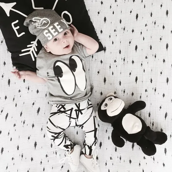 2019 New summer baby boy clothes set cotton Fashion letters printed T-shirt+pants 2pcs Infant newborn clothing |