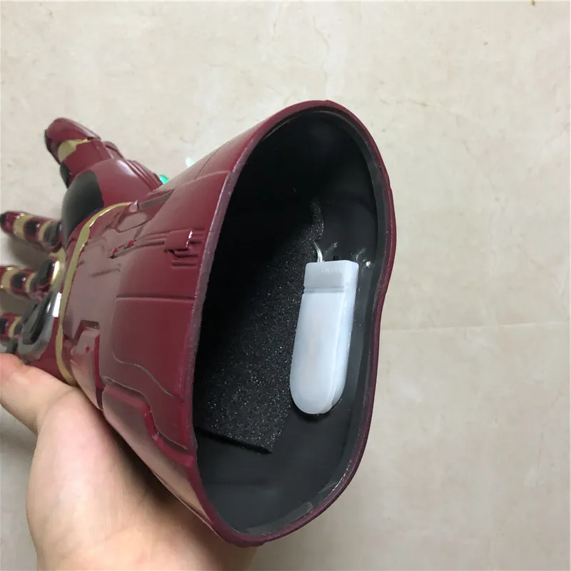 1:1 светодиодный свет танос Бесконечность Gauntlet Гибкие пальцы Мстители Бесконечная война Косплэй перчатки со светодиодами дети подарок костюм Хэллоуин Pro