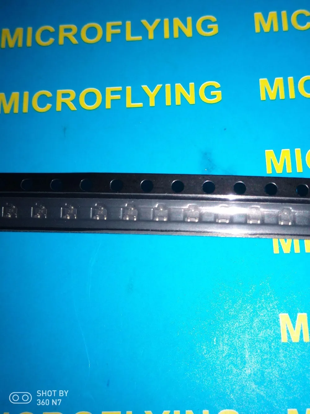 

FREE SHIPPING 30PCS/LOT 2SC4617 2SC4617TLR 2SC4617TLQ SOT523