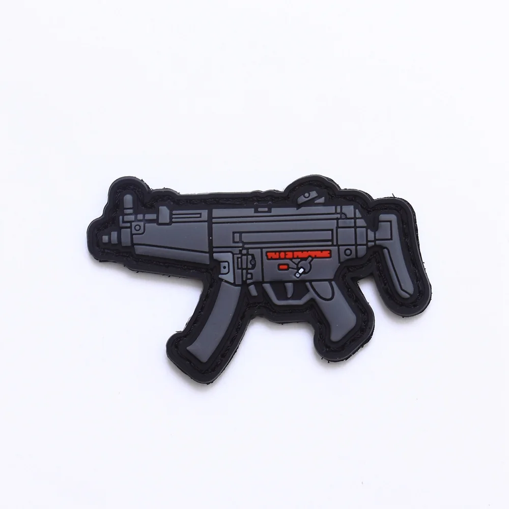 MP5 TSNK военные энтузиасты ПВХ патч армейский Тактический повышающий боевой дух значок "AR15 UMP AK KRISS" пистолет Armlet - Цвет: MP5