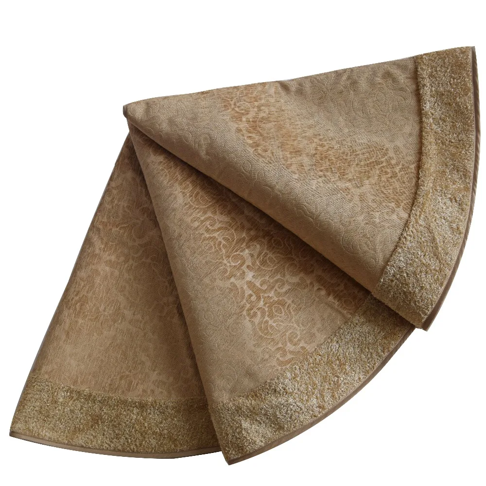 

Рождественская юбка из синели с букле