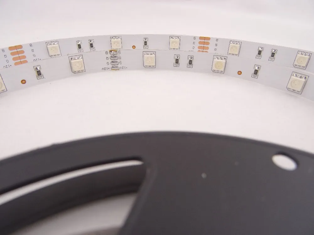 Высококачесветодиодный светодиодные ленты 5050 5 м 150 RGB красный синий зеленый