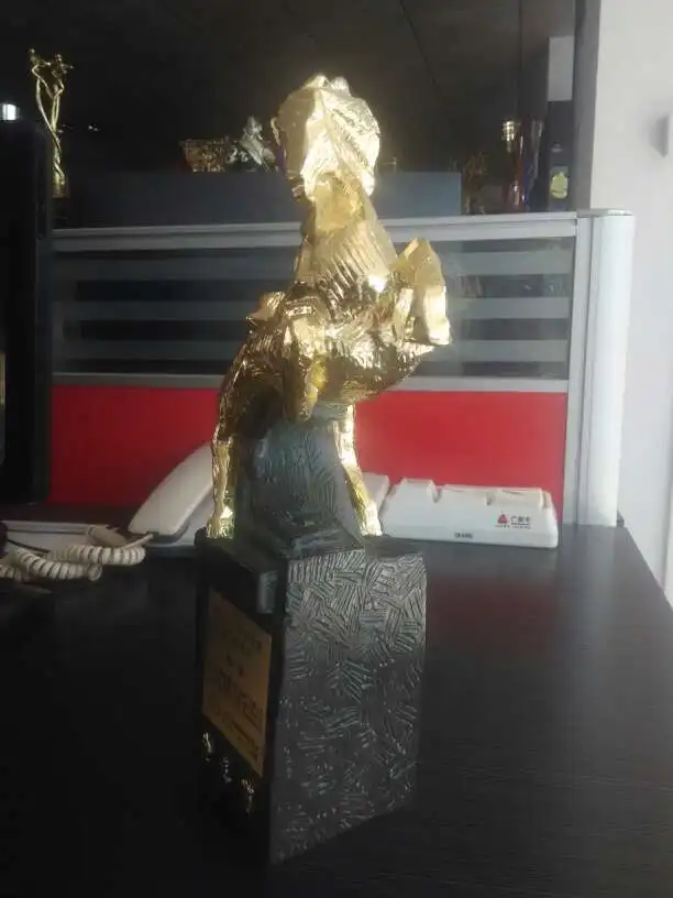 Золотая лошадь награды Тайвань металлические Alloly | Дом и сад