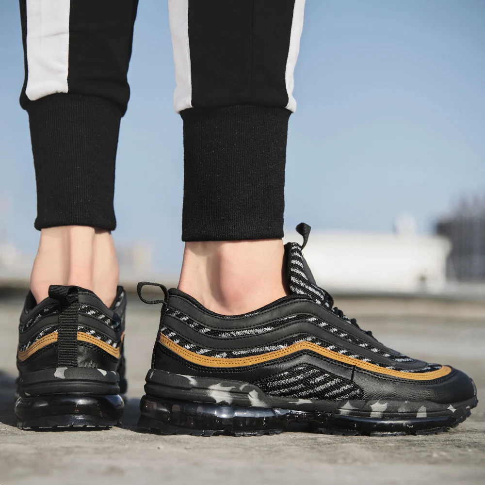 2019 Hot Sale Popular Men Breathable Mesh Casual Shoes Lightweight Anti-Slip Sneakers Comfortable Walking Footwear |