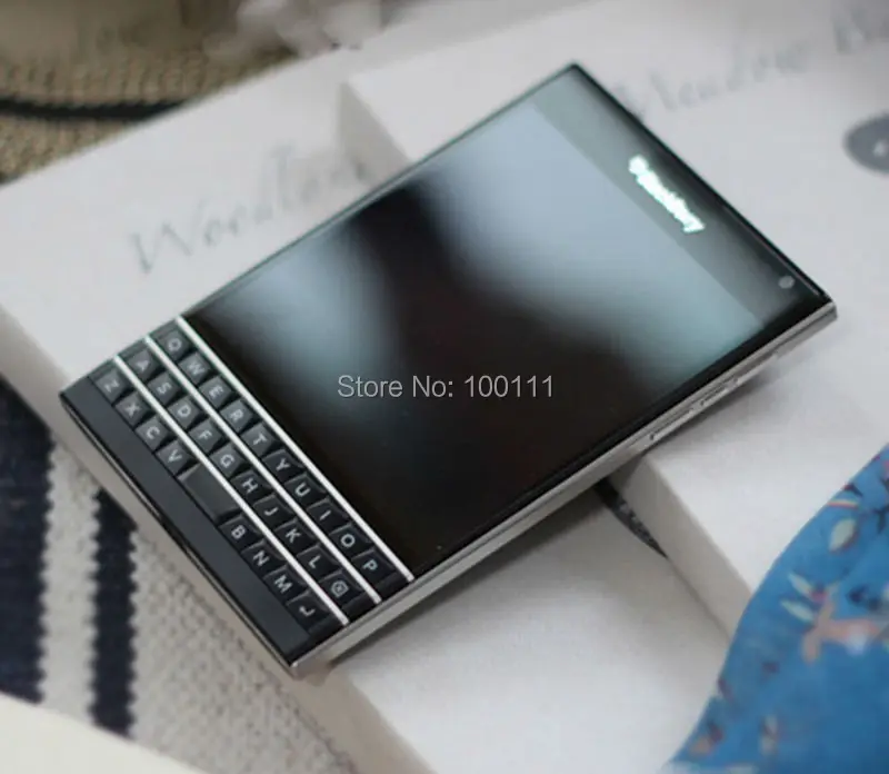 Оригинальный BlackBerry паспорт Q30 мобильный телефон разблокированный 3 Гб