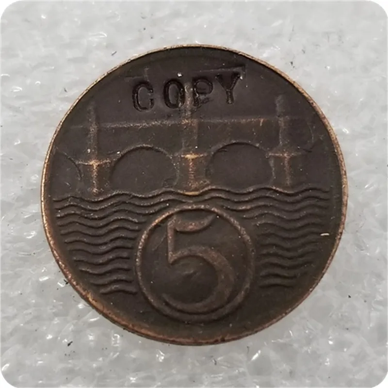 1924 Czechoslovakia 5 HALER COPPER COPY COIN | Дом и сад