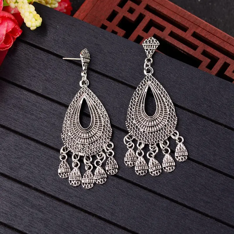 DOUVEI золотые индийские Jhumka Jhumki висячие серьги для женщин в стиле бохо винтажные