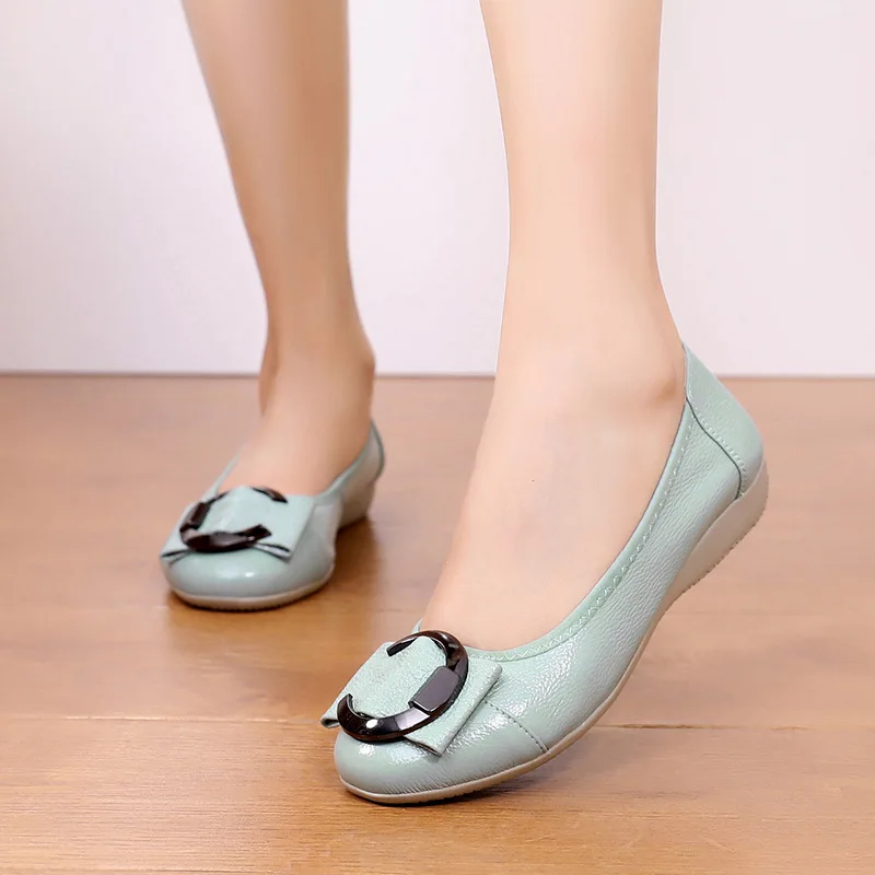 Light blue Новинка года; сезон весна-лето; балетки на плоской подошве; женская обувь из натуральной кожи с закрытым круглым носком; женские Кожаные слипоны размера плюс; 43 - Цвет: Light blue