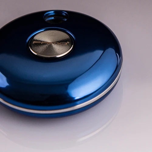 BLUE Новейший креативный НЛО круглый пирог-образный USB Зажигалка перезаряжаемая Электронная зажигалка для сигарет инструменты для курения - Цвет: BLUE