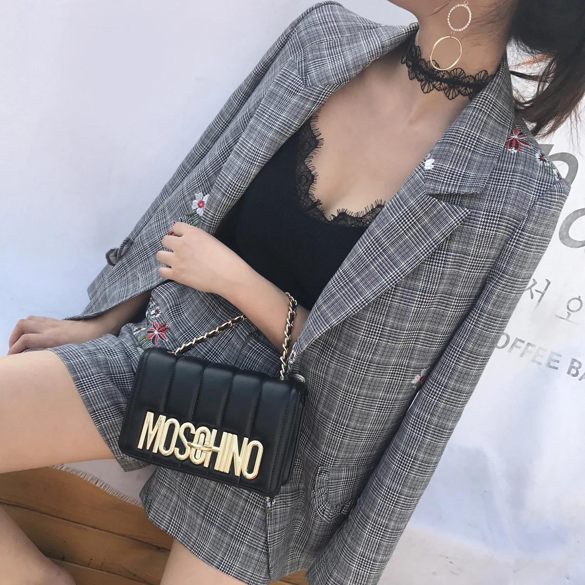 2018 Spring And Autumn Blends Full Single Breasted V-neck New Woman Suit Retro Plaid Embroidery Flower Shorts Two Sets Of Women