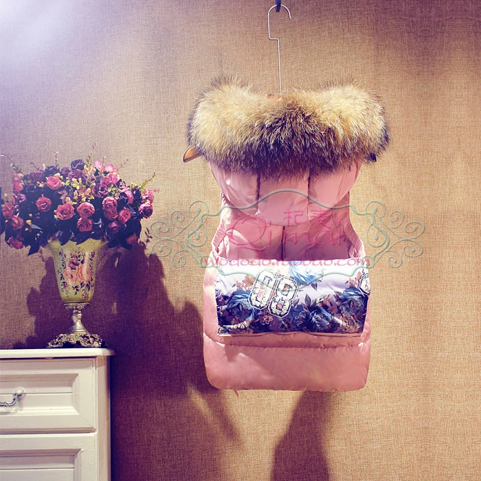 Женский пуховик с меховым капюшоном приталенный утепленный верхняя одежда зима