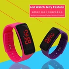 Новинка Лидер продаж электронные светодиодные часы желе модные молодежные модные силиконовые спортивные часы браслет студенческий детский браслет женские часы