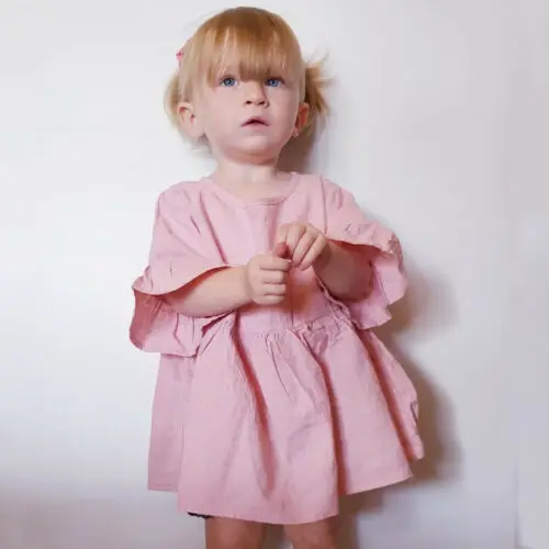 Брендовая Милая одежда для маленьких девочек платье с расклешенными топами +