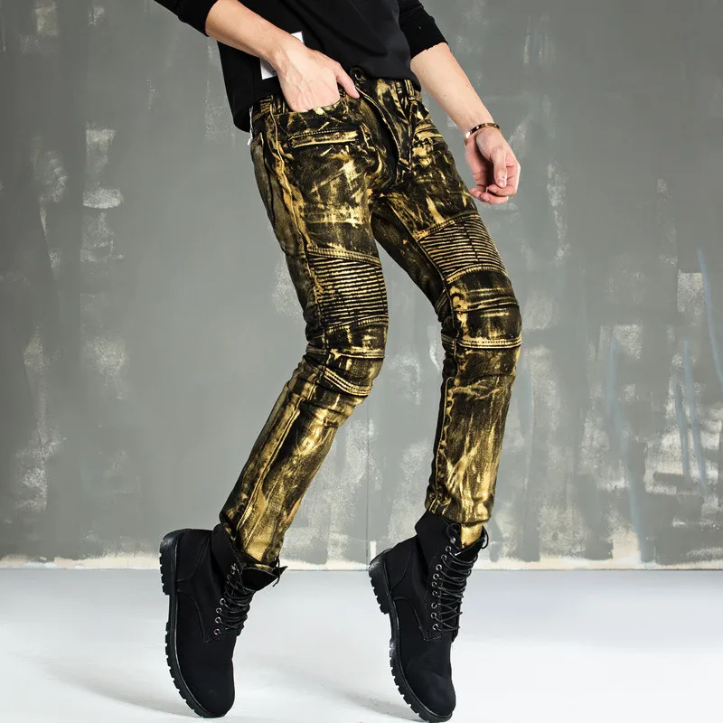 Newsosoo Для мужчин модные покрытием байкерские Джинсы Марка NEW Fashion Hi Street плиссированные мотоцикл джинсовые брюки для мужчин, покрытие золотом серебром Moto джинсы для женщин