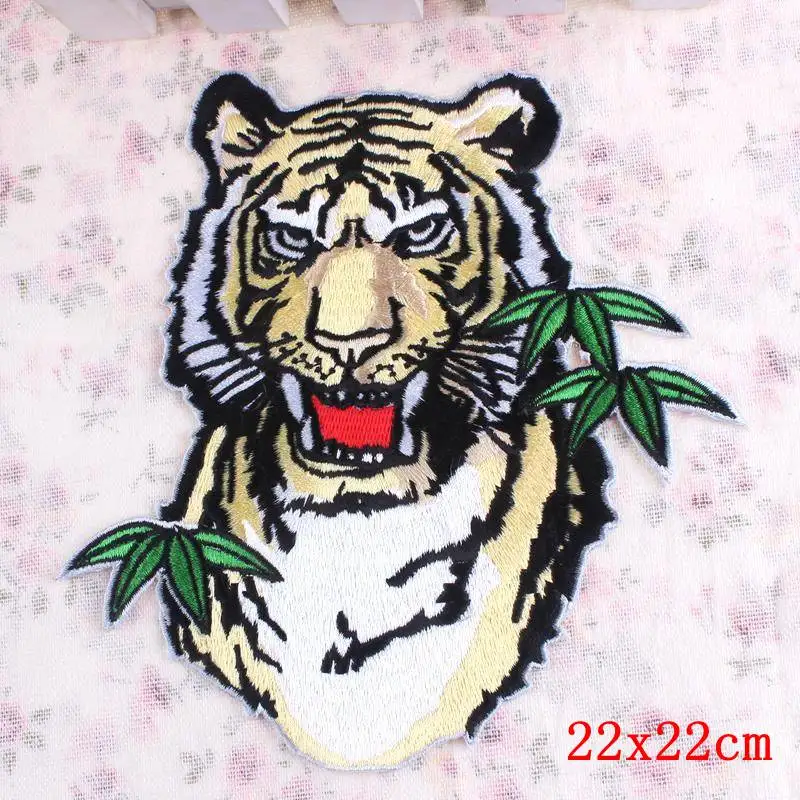 Кофе Prajna Wings, нашивка с большим тигром, нашивка в духе сталкера, нашивка с утюгом на байкерском панк-черепе, большая вышитая гладильная нашивка для одежды в полоску - Цвет: Кофе